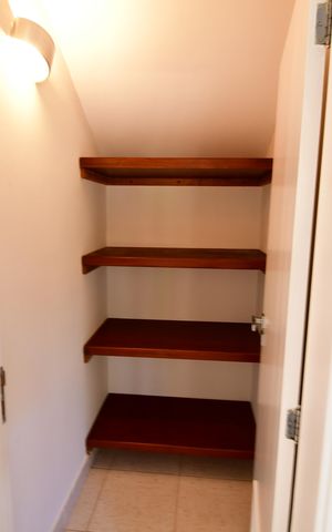Casa de condomínio para alugar com 500m², 4 quartos e 5 vagasCozinha - Despensa
