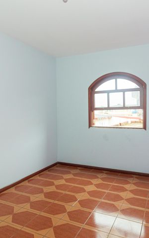 Casa à venda com 250m², 3 quartos e 3 vagas Casa à venda com 250m², 3 quartos e 3 vagasQuarto 1