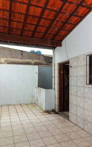 Casa à venda com 250m², 3 quartos e 3 vagas Casa à venda com 250m², 3 quartos e 3 vagasÁrea de Serviço