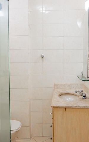 Apartamento para alugar com 79m², 2 quartos e 1 vaga Apartamento para alugar com 79m², 2 quartos e 1 vagaBanheiro