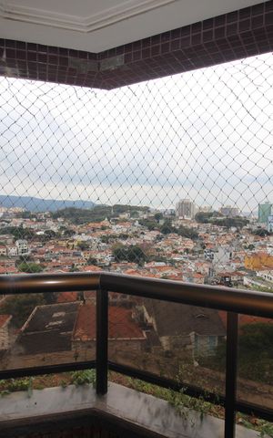 Apartamento à venda com 222m², 4 quartos e 4 vagasQuarto 4 - Varanda