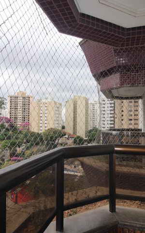 Apartamento à venda com 222m², 4 quartos e 4 vagasQuarto 5 - Varanda