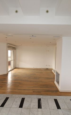 Apartamento à venda com 222m², 4 quartos e 4 vagasSala 2 
