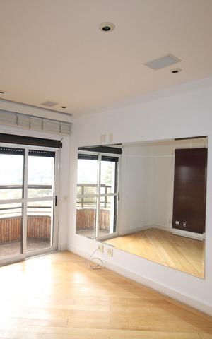 Apartamento à venda com 222m², 4 quartos e 4 vagasQuarto 6