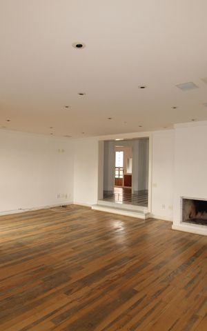 Apartamento à venda com 222m², 4 quartos e 4 vagasSala