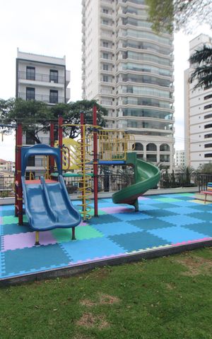Apartamento à venda com 222m², 4 quartos e 4 vagasÁrea Comum