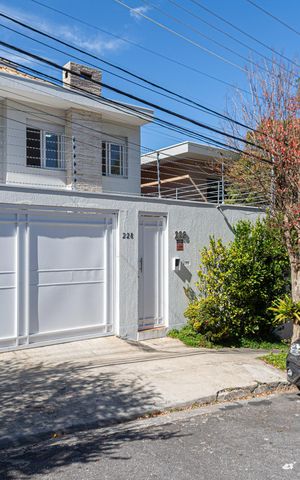 Casa à venda com 280m², 3 quartos e 3 vagas