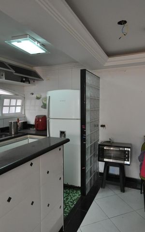 Casa à venda com 360m², 7 quartos e 4 vagasCozinha 1