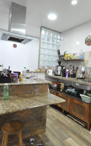 Casa à venda com 360m², 7 quartos e 4 vagasCozinha 3
