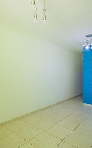Casa à venda com 110m², 3 quartos e 2 vagasSala
