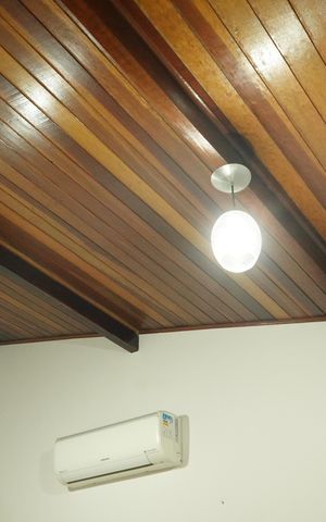 Casa à venda com 210m², 2 quartos e 2 vagasSuite