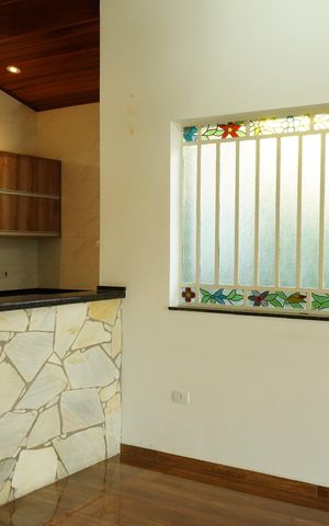 Casa à venda com 210m², 2 quartos e 2 vagasCozinha