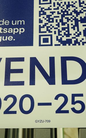 Casa à venda com 210m², 2 quartos e 2 vagasPlaca GYZU-709