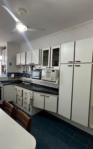 Apartamento para alugar com 149m², 3 quartos e 2 vagas Apartamento para alugar com 149m², 3 quartos e 2 vagasCozinha