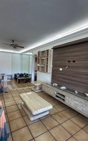 Apartamento para alugar com 149m², 3 quartos e 2 vagas Apartamento para alugar com 149m², 3 quartos e 2 vagasSala