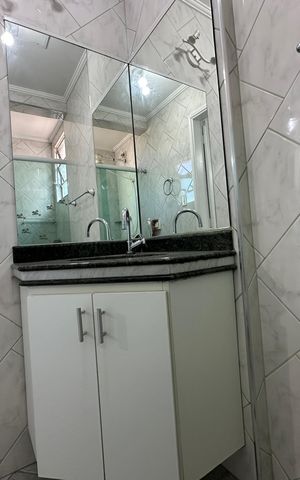Apartamento para alugar com 149m², 3 quartos e 2 vagas Apartamento para alugar com 149m², 3 quartos e 2 vagasBanheiro da Suíte