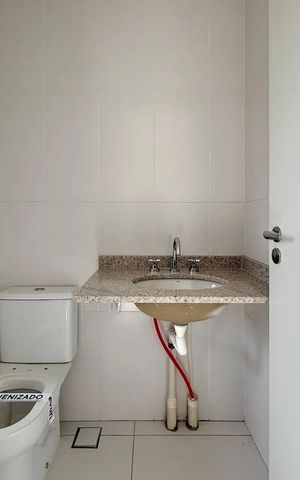 Apartamento à venda com 210m², 4 quartos e 3 vagas Apartamento à venda com 210m², 4 quartos e 3 vagasBanheiro