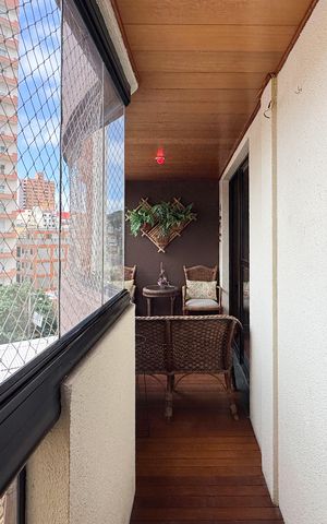 Apartamento à venda com 106m², 3 quartos e 2 vagas Apartamento à venda com 106m², 3 quartos e 2 vagasSacada