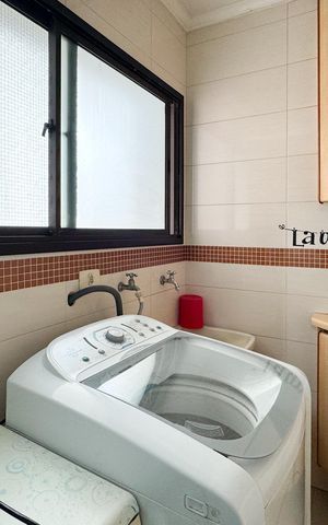 Apartamento à venda com 106m², 3 quartos e 2 vagas Apartamento à venda com 106m², 3 quartos e 2 vagasÁrea de Serviço