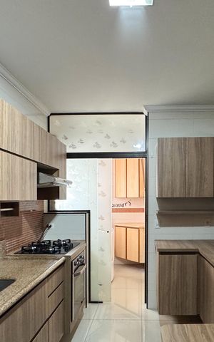 Apartamento à venda com 106m², 3 quartos e 2 vagas Apartamento à venda com 106m², 3 quartos e 2 vagasCozinha