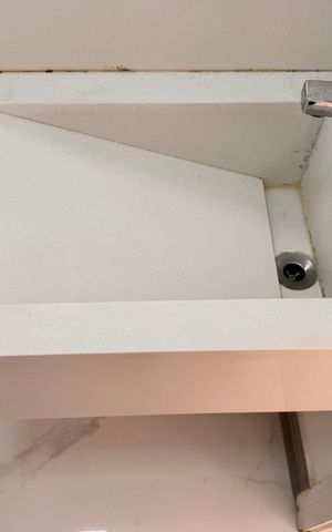 Casa de condomínio para alugar com 297m², 6 quartos e 2 vagas Casa de condomínio para alugar com 297m², 6 quartos e 2 vagasLavabo