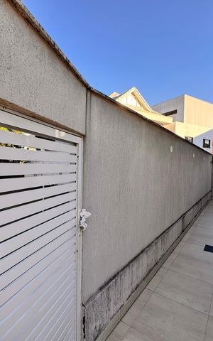 Casa de condomínio para alugar com 297m², 6 quartos e 2 vagas Casa de condomínio para alugar com 297m², 6 quartos e 2 vagasÁrea externa
