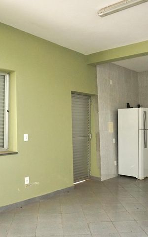 Casa à venda com 294m², 6 quartos e 4 vagas Casa à venda com 294m², 6 quartos e 4 vagasSuíte 2 - Casa 1