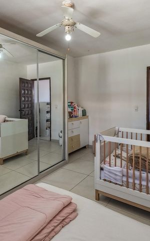 Casa à venda com 140m², 5 quartos e sem vaga Casa à venda com 140m², 5 quartos e sem vagaQuarto 4