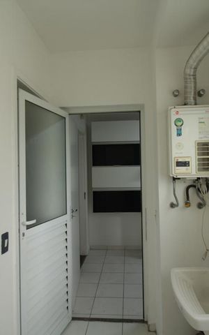 Apartamento para alugar com 131m², 3 quartos e 2 vagas Apartamento para alugar com 131m², 3 quartos e 2 vagasÁrea de Serviço