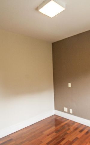 Apartamento para alugar com 131m², 3 quartos e 2 vagas Apartamento para alugar com 131m², 3 quartos e 2 vagasSuíte