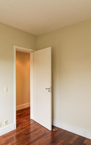 Apartamento para alugar com 131m², 3 quartos e 2 vagas Apartamento para alugar com 131m², 3 quartos e 2 vagasQuarto 2