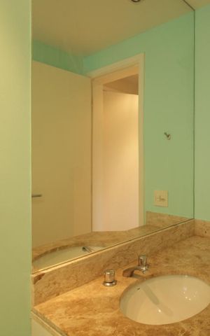 Apartamento para alugar com 131m², 3 quartos e 2 vagas Apartamento para alugar com 131m², 3 quartos e 2 vagasBanheiro social