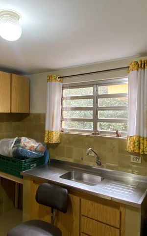Casa para alugar com 573m², 2 quartos e 2 vagas Casa para alugar com 573m², 2 quartos e 2 vagasCozinha 2