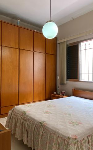 Casa para alugar com 573m², 2 quartos e 2 vagas Casa para alugar com 573m², 2 quartos e 2 vagasQuarto 1