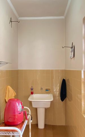 Casa para alugar com 573m², 2 quartos e 2 vagas Casa para alugar com 573m², 2 quartos e 2 vagasÁrea de Serviço