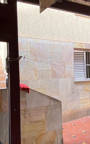 Casa para alugar com 573m², 2 quartos e 2 vagas Casa para alugar com 573m², 2 quartos e 2 vagasÁrea externa - Garagem