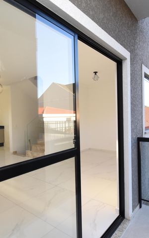Casa de condomínio para alugar com 155m², 3 quartos e 2 vagasSacada da Sala
