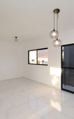 Casa de condomínio para alugar com 155m², 3 quartos e 2 vagasSala