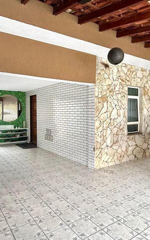 Casa para alugar com 170m², 3 quartos e 5 vagas Casa para alugar com 170m², 3 quartos e 5 vagasGaragem
