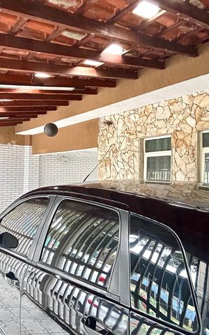 Casa para alugar com 170m², 3 quartos e 5 vagas Casa para alugar com 170m², 3 quartos e 5 vagasGaragem