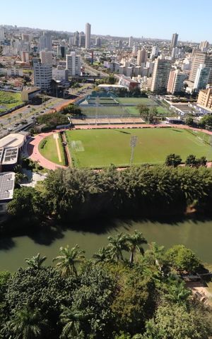 Apartamento para alugar com 145m², 3 quartos e 2 vagasVista