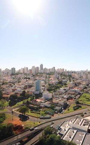 Apartamento para alugar com 145m², 3 quartos e 2 vagasVista