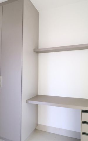 Apartamento para alugar com 145m², 3 quartos e 2 vagasCorredor - Armário