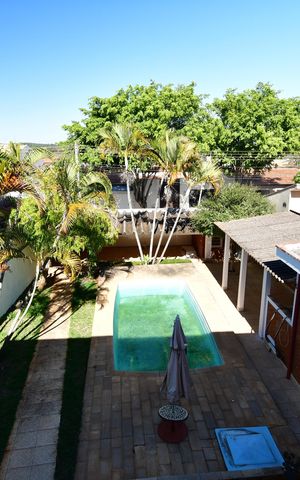 Casa à venda com 360m², 3 quartos e 3 vagasVista do quarto 2