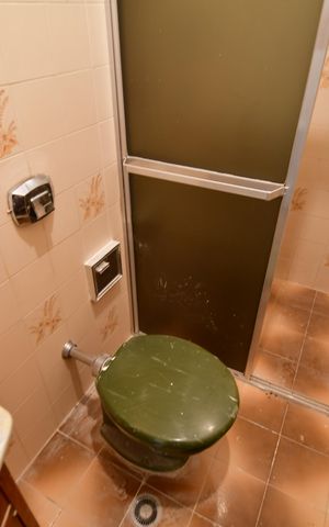Casa à venda com 360m², 3 quartos e 3 vagasBanheiro social