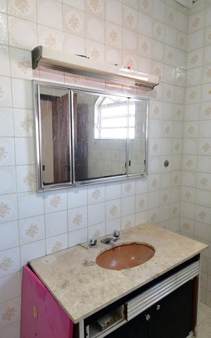 Casa à venda com 360m², 3 quartos e 3 vagasBanheiro da suíte