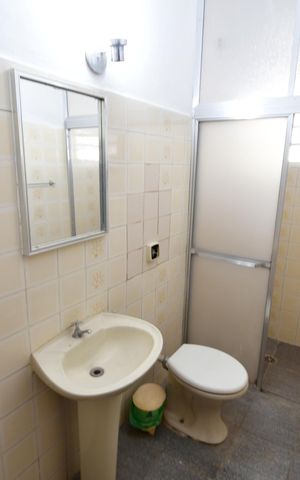 Casa à venda com 360m², 3 quartos e 3 vagasBanheiro social 2