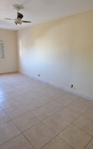 Casa à venda com 360m², 3 quartos e 3 vagasSuíte