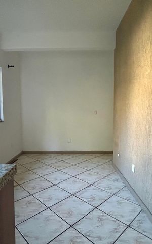 Casa para alugar com 84m², 3 quartos e 1 vaga Casa para alugar com 84m², 3 quartos e 1 vagaSala