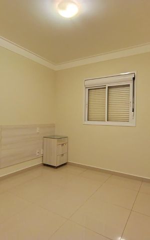 Apartamento para alugar com 108m², 4 quartos e 2 vagas Apartamento para alugar com 108m², 4 quartos e 2 vagasQuarto